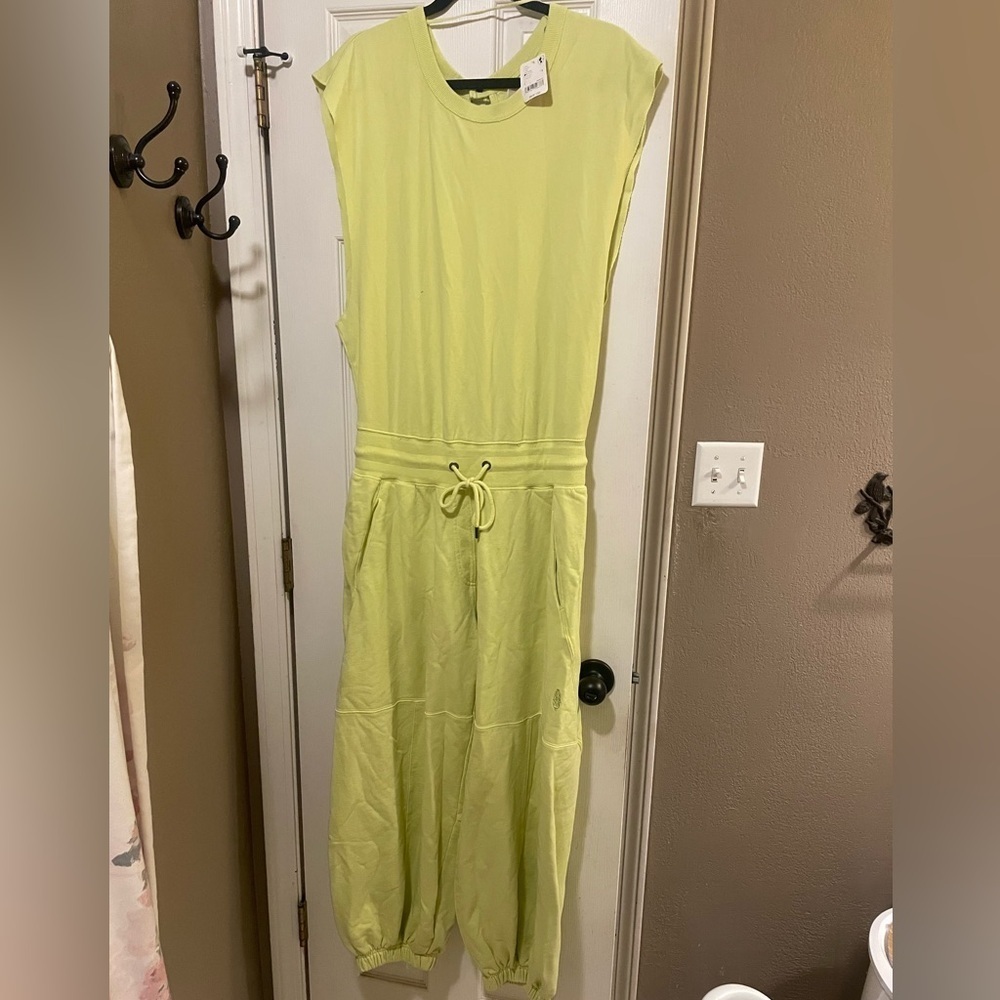 Free People Throw And Go Onesie Small Color: Keylime  NWT - Picture 6 of 6